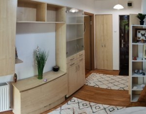 Apartament 2-3 camere, balcon mare, etaj 1, Gheorgheni