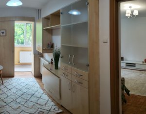 Apartament 2-3 camere, balcon mare, etaj 1, Gheorgheni