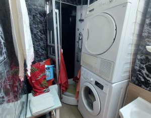 Appartement 4 chambres à vendre dans Cluj-napoca, zone Manastur