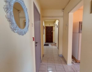 Appartement 4 chambres à vendre dans Cluj-napoca, zone Manastur