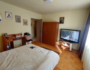 Appartement 4 chambres à vendre dans Cluj-napoca, zone Manastur
