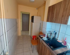Appartement 4 chambres à vendre dans Cluj-napoca, zone Manastur