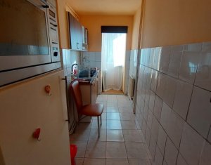 Appartement 4 chambres à vendre dans Cluj-napoca, zone Manastur