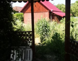 Casa individuala cu gradina frumoasa, teren mare Moldovenesti-Cluj