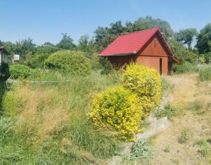 Casa individuala cu gradina frumoasa, teren mare Moldovenesti-Cluj