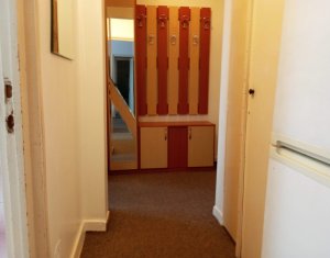 Lakás 3 szobák eladó on Cluj-napoca, Zóna Manastur