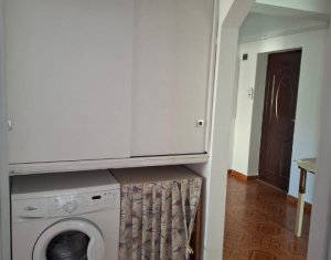 Lakás 2 szobák eladó on Floresti