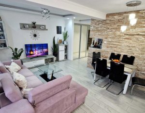 Lakás 3 szobák eladó on Floresti