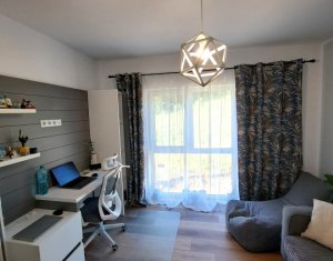 Lakás 3 szobák eladó on Floresti