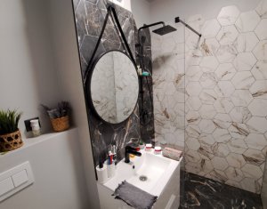 Lakás 3 szobák eladó on Floresti