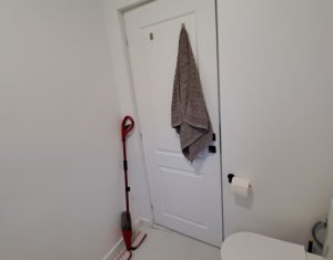 Lakás 3 szobák eladó on Floresti