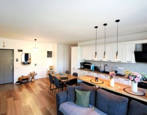 Lakás 3 szobák eladó on Floresti