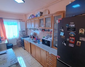 Apartment 1 rooms for sale in Floresti