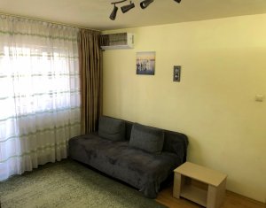Appartement 3 chambres à louer dans Cluj-napoca, zone Manastur