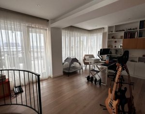 Appartement 5 chambres à vendre dans Cluj-napoca, zone Buna Ziua