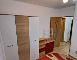 Appartement 3 chambres à louer dans Cluj-napoca, zone Manastur
