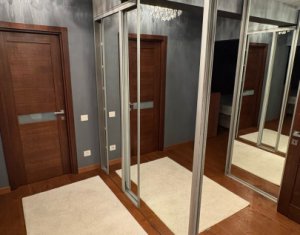 Appartement 4 chambres à vendre dans Cluj-napoca, zone Buna Ziua