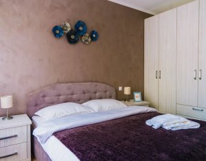 Apartament 3 camere, bloc nou, parcare, zona Platinia