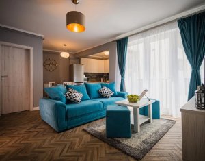 Apartament 3 camere, bloc nou, parcare, zona Platinia