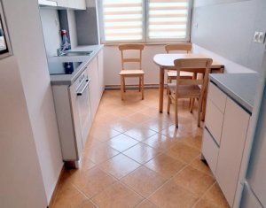 Lakás 3 szobák kiadó on Cluj-napoca, Zóna Plopilor