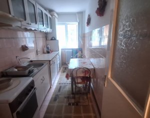 Lakás 3 szobák eladó on Cluj-napoca, Zóna Manastur