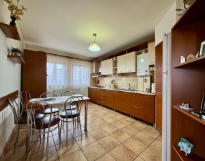 Ház 5 szobák eladó on Apahida