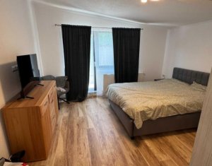 Lakás 3 szobák eladó on Floresti