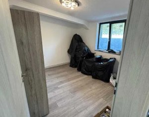 Lakás 3 szobák eladó on Floresti