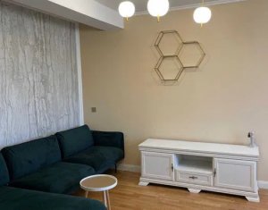 Appartement 3 chambres à vendre dans Floresti