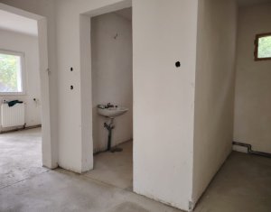  Teren 625 mp + Casă Renovată. Posibilitate Extindere sau Construcție Nouă