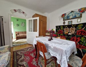 House 4 rooms for sale in Lita