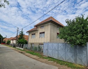 House 4 rooms for sale in Lita