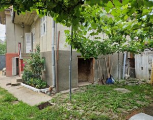 House 4 rooms for sale in Lita