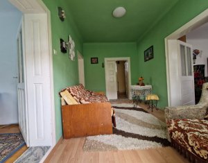 House 4 rooms for sale in Lita