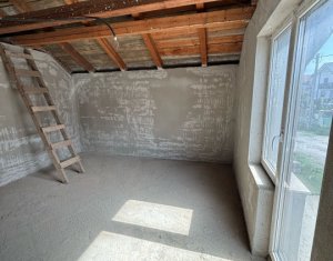 Ház 4 szobák eladó on Campenesti