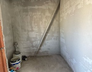 Ház 4 szobák eladó on Campenesti