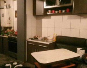 Lakás 2 szobák eladó on Floresti