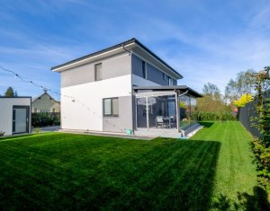 Confort urban, liniste rurala – casa de vanzare la 15 km de Cluj