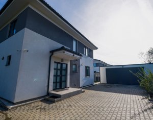 Confort urban, liniste rurala – casa de vanzare la 15 km de Cluj