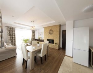 Appartement 4 chambres à vendre dans Cluj-napoca, zone Europa