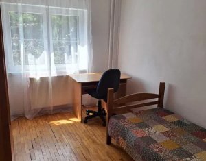 Apartament cu 4 camere, 2 bai, etaj 2/4, Zorilor