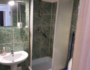 Apartament cu 4 camere, 2 bai, etaj 2/4, Zorilor