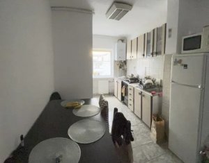 Appartement 4 chambres à vendre dans Cluj-napoca, zone Manastur