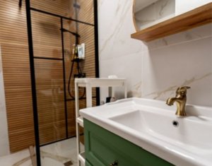 Appartement 3 chambres à louer dans Cluj-napoca, zone Centru