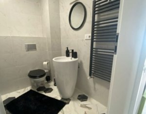 Appartement 3 chambres à louer dans Cluj-napoca, zone Centru