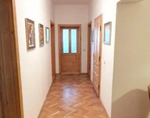 Appartement 4 chambres à vendre dans Cluj-napoca, zone Andrei Muresanu