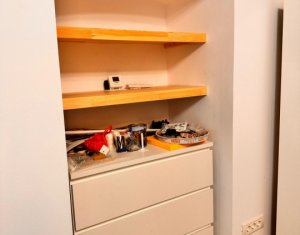 Apartament tip studio etajat, ultracentral, mobilat si utilat !