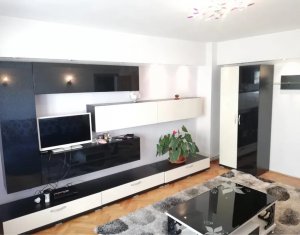 Appartement 3 chambres à louer dans Cluj-napoca, zone Centru