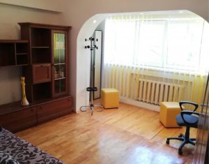 Appartement 3 chambres à louer dans Cluj-napoca, zone Centru