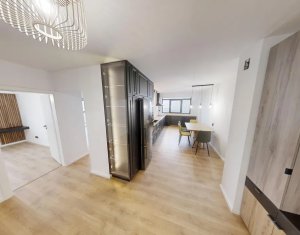 Appartement 4 chambres à vendre dans Cluj-napoca, zone Zorilor